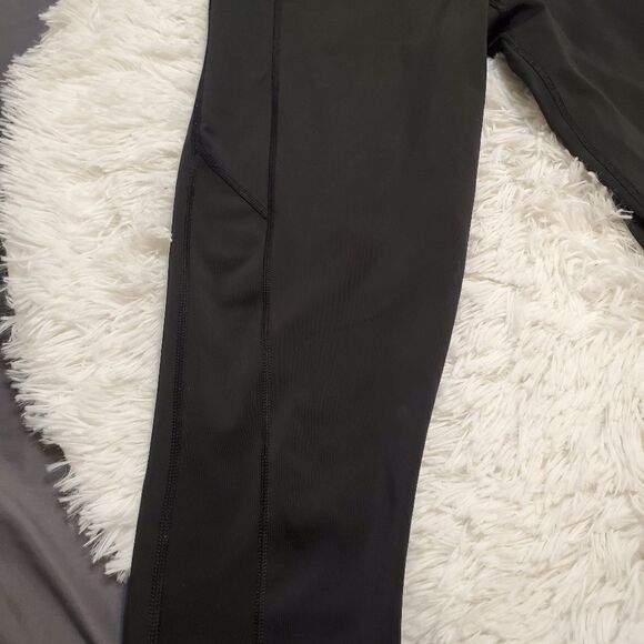 Adidas capris leggings   - Picture 4 of 6